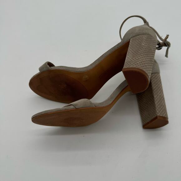 Vince Camuto Malissa Suede Block Heels Beige Strappy Heeled Sandals 9 - Picture 3 of 5